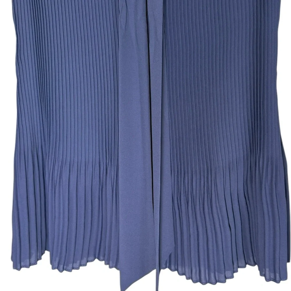 Donna Karan New York  Women’s Sz L Sleeveless Pleated Tie Neck Top NWT - Picture 4 of 9